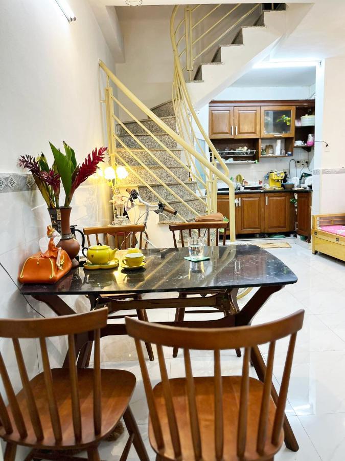 Homestay Ms. Hoa Cidade de Ho Chi Minh Exterior foto